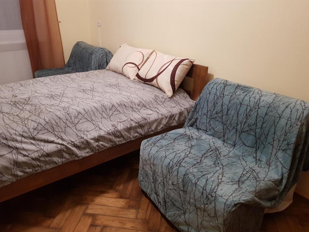Зручна І Комфортна Квартира Недалеко Від Вокзалу І Центру Міста Lviv Exterior foto